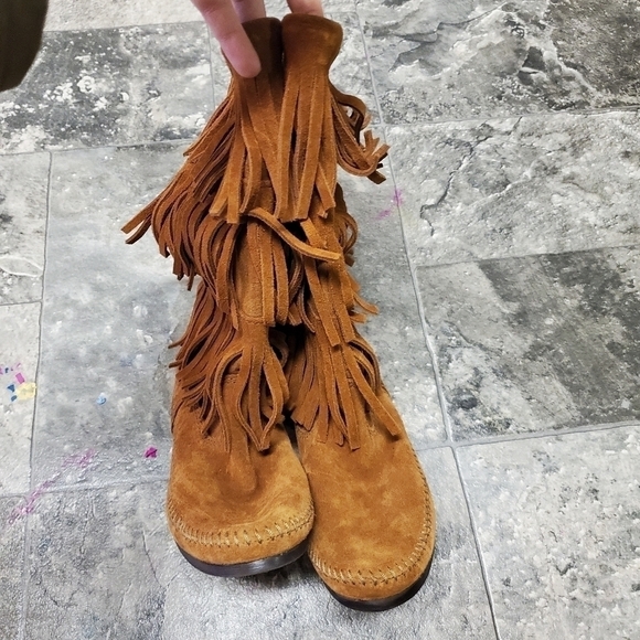 Minnetonka Moccasins 3 Layer Fringe Boot Brown Suede 1632 Calf High Boots Size 9 - Picture 4 of 8